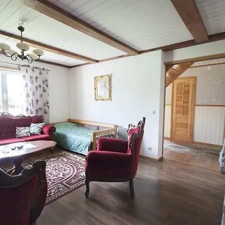 Haikaranpesa Parna Holiday Orissaare